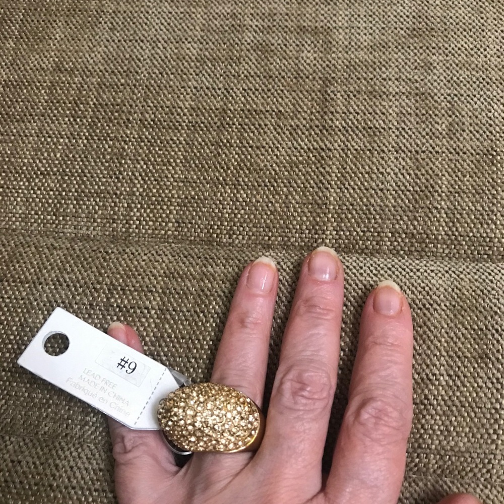 New ring - Picture 7 of 7